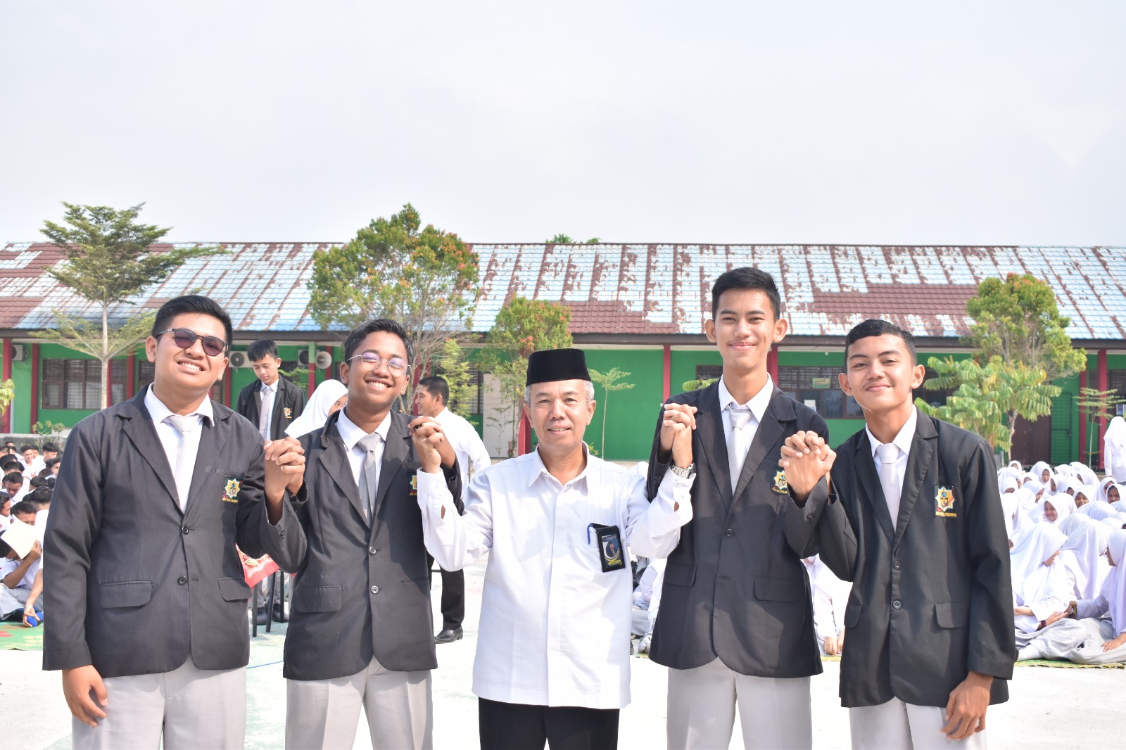 DEBAT PILKASIS MAN 3 KOTA PEKANBARU