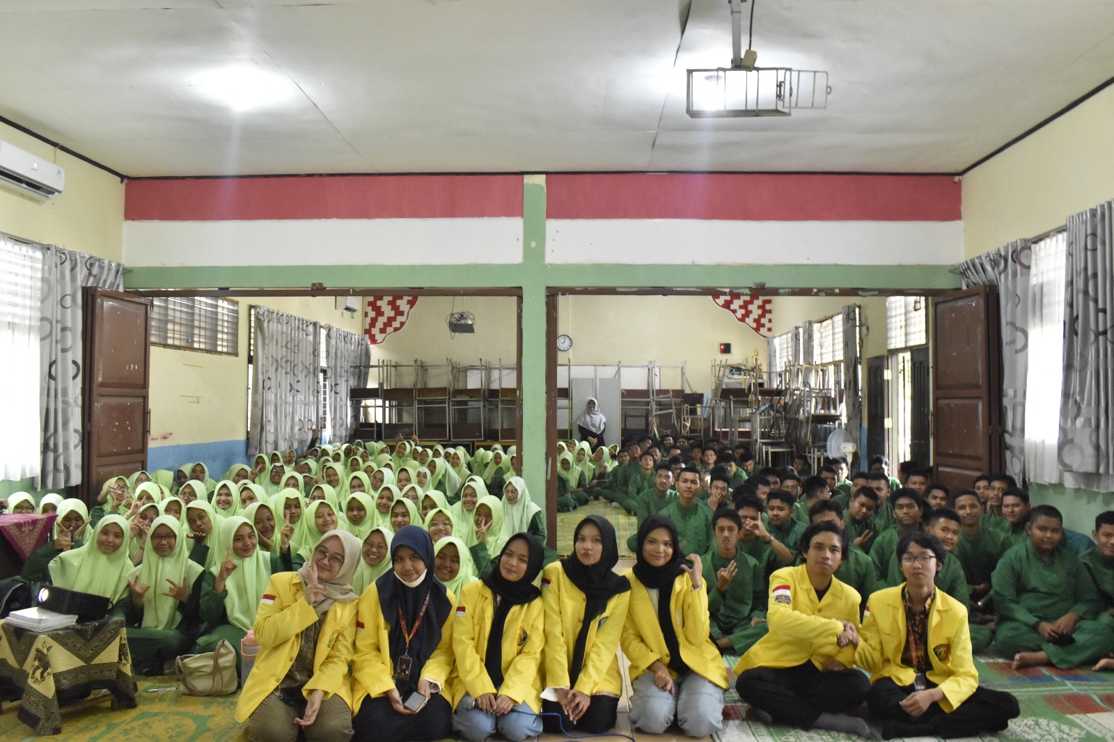 MAN 3 KOTA PEKANBARU TERIMA KUNJUNGAN MAHASISWA PERGURUAN TINGGI FAVORIT