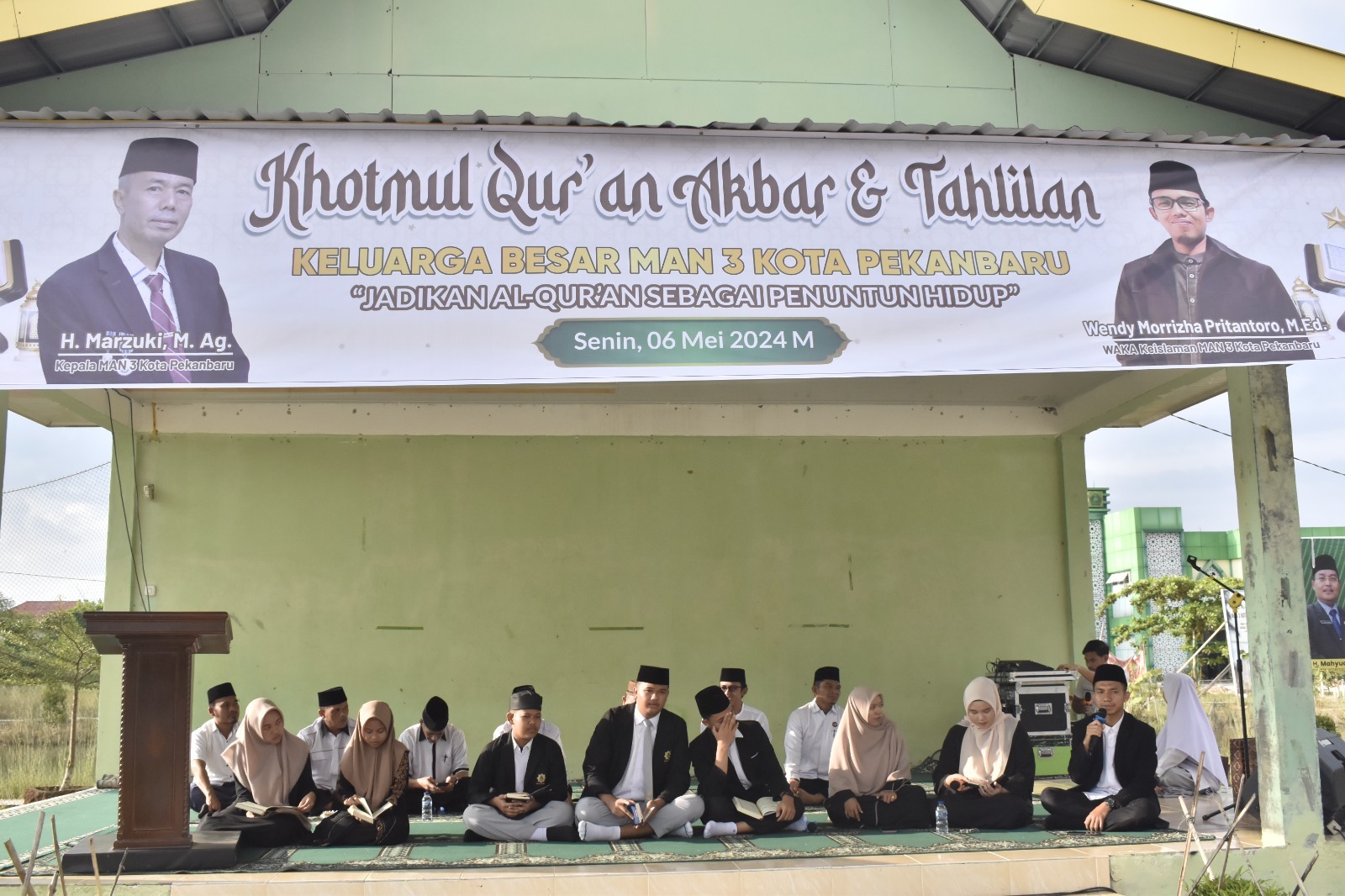 MAN 3 KOTA PEKANBARU GELAR KHOTMUL QUR’AN AKBAR DAN TAHLILAN