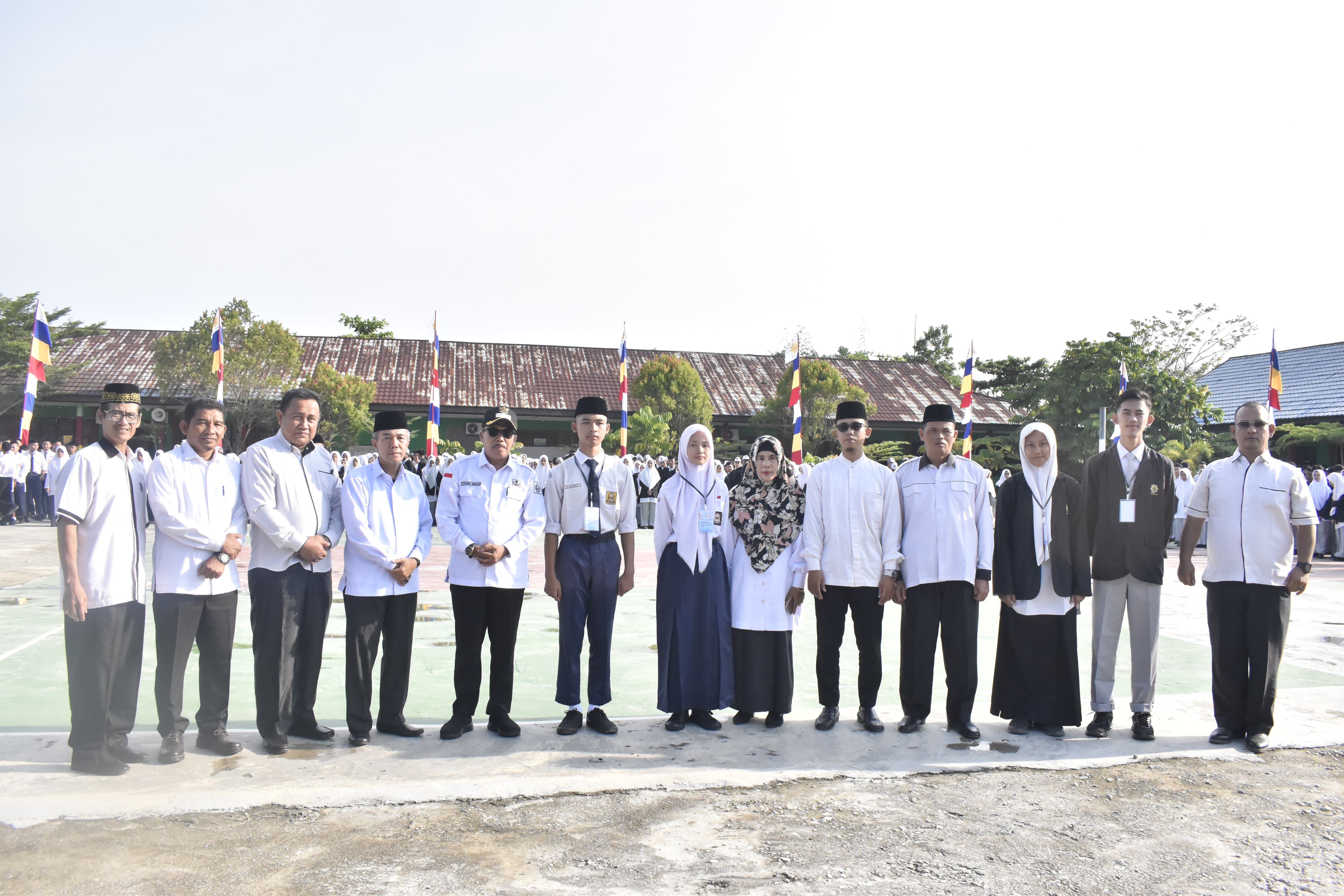 KEMENAG KOTA  PEKANBARU, DRS. H. SYAHRUL MAULUDI, M.A BUKA  RESMI MATSAMA DI MAN 3 KOTA PEKANBARU