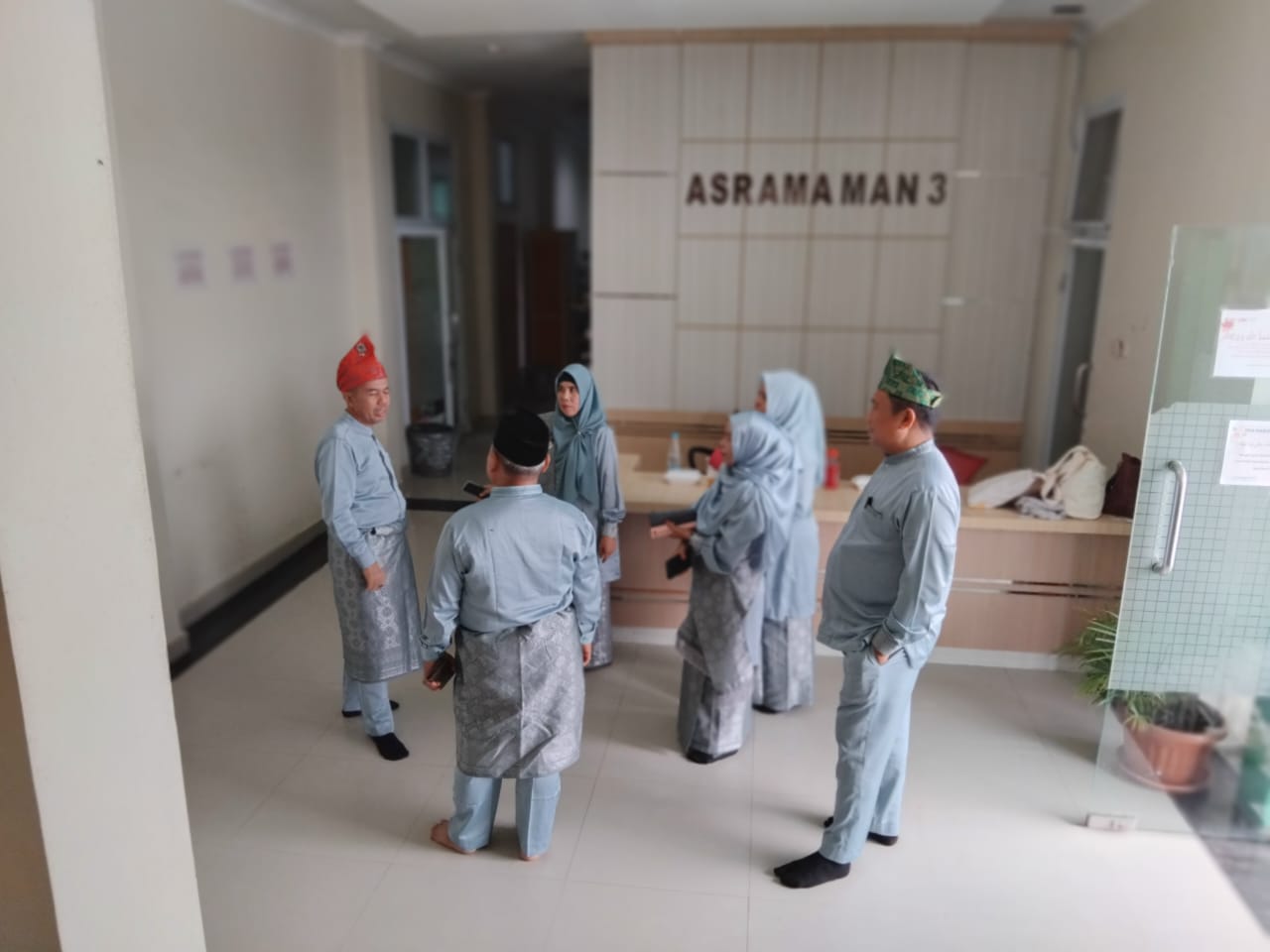 Usai Pelaksanaan Upacara HUT RI ke-79 Komite Madrasah Tinjau Gedung Baru dan Asrama