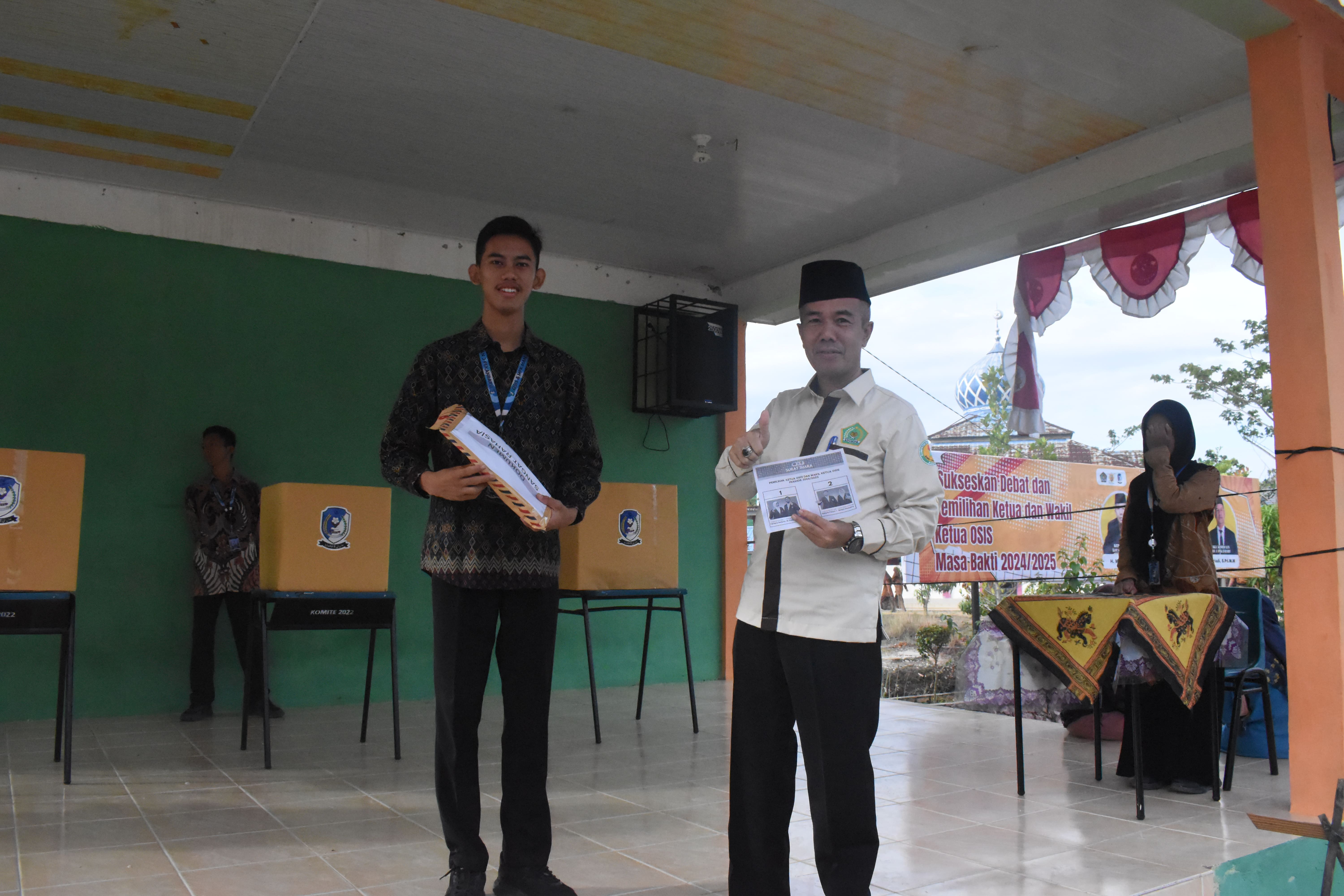 PEMILIHAN KETUA DAN WAKIL KETUA OSIM SEBAGAI IMPLEMENTASI P5P2RA TEMA SUARA DEMOKRASI
