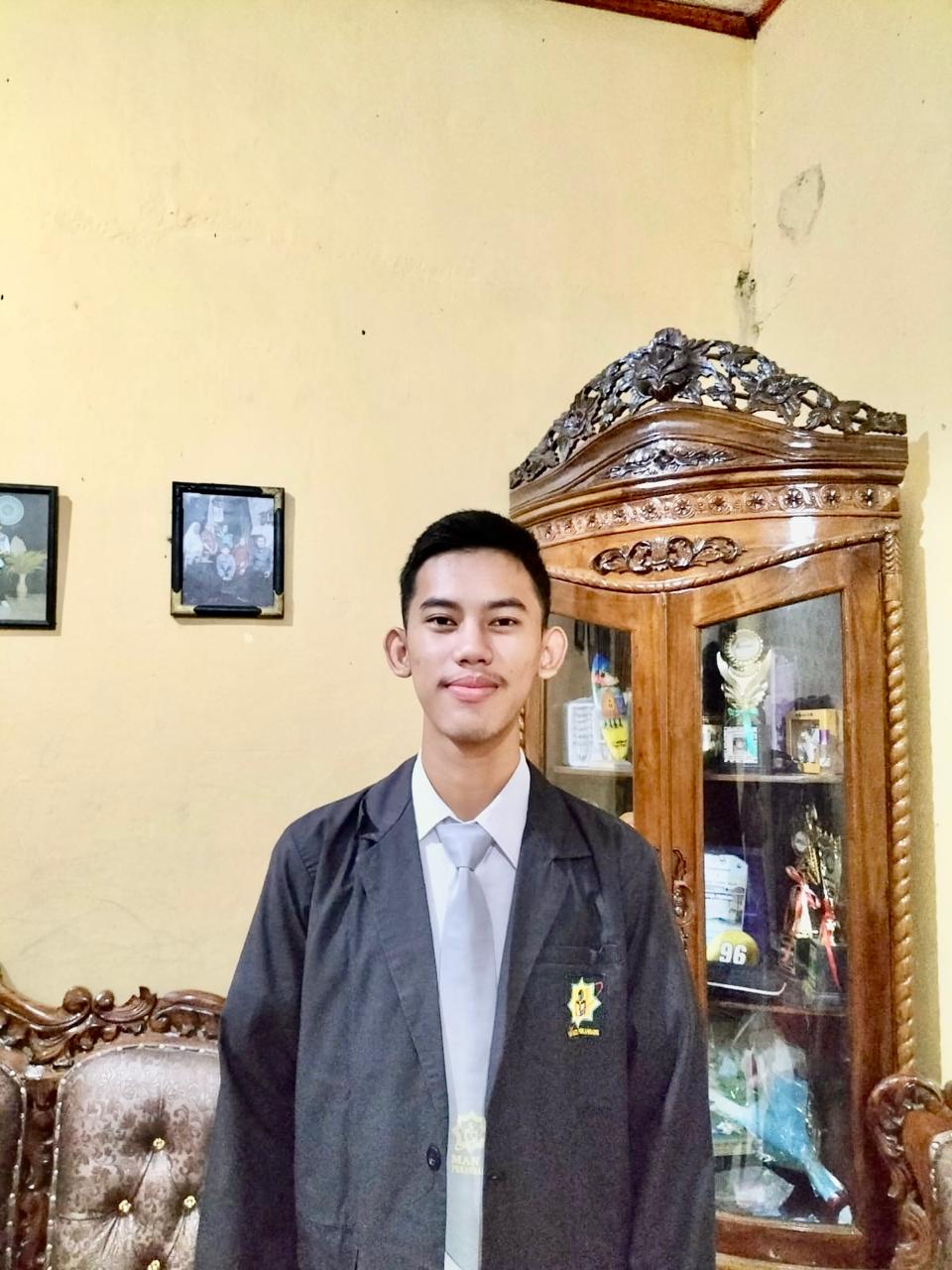 Putra Pratama Ketua OSIS MAN 3 Pekanbaru Terpilih sebagai Ketua OSIS Terbaik di Indonesia