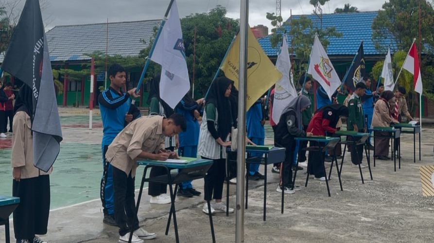 Pelantikan Dan Serah Terima Jabatan ketua Ekstrakurikuler MAN 3 Pekanbaru Periode 2024/2025.