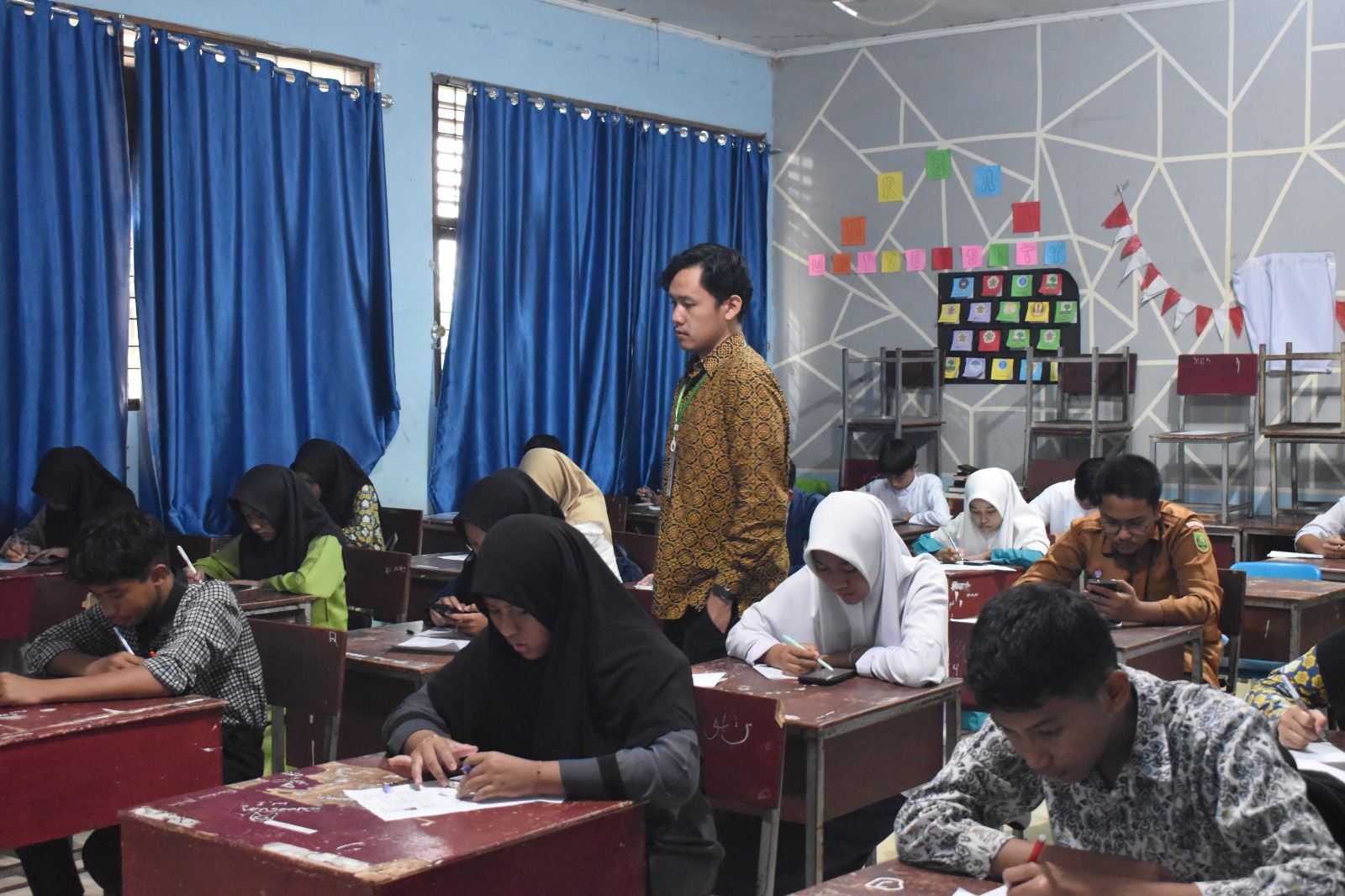 Hampir 500 Calon peserta didik MAN 3 Kota Pekanbaru ikuti tes akademik