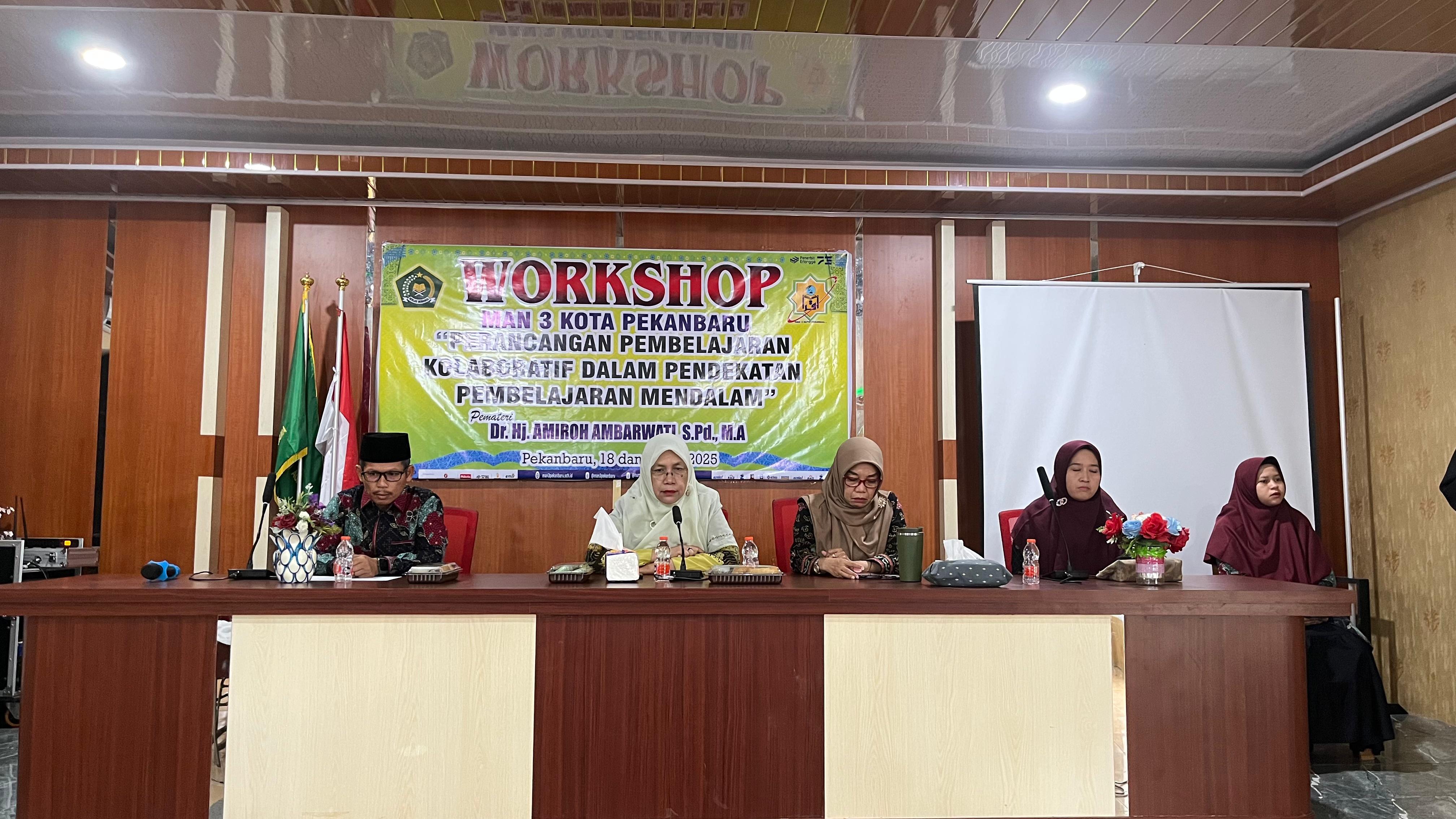 Tingkatkan Mutu Pendidikan  , MAN 3 Kota Pekanbaru Gelar Workshop Deep Learning.