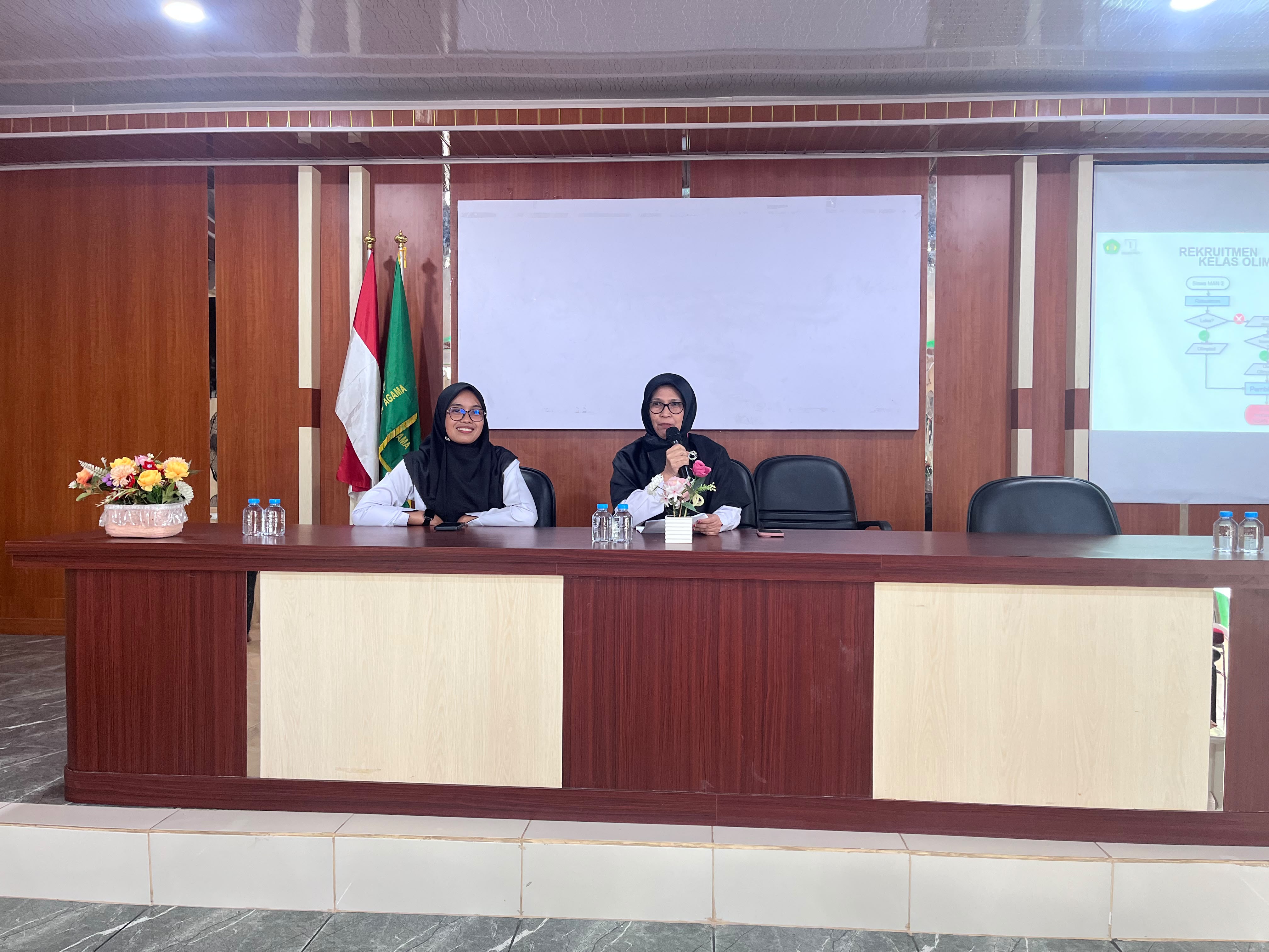 Tingkatkan Inovasi Madrasah, MAN 3 Kota Pekanbaru Dalami Program Unggulan MAN 2 Kota Malang
